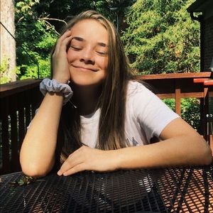 Meet your Posher, Ada